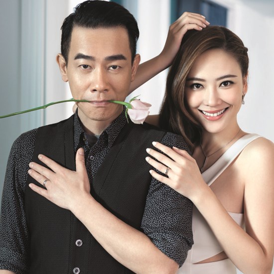 陳小春、應(yīng)采兒夫婦成為香港寶靈珠寶代言人